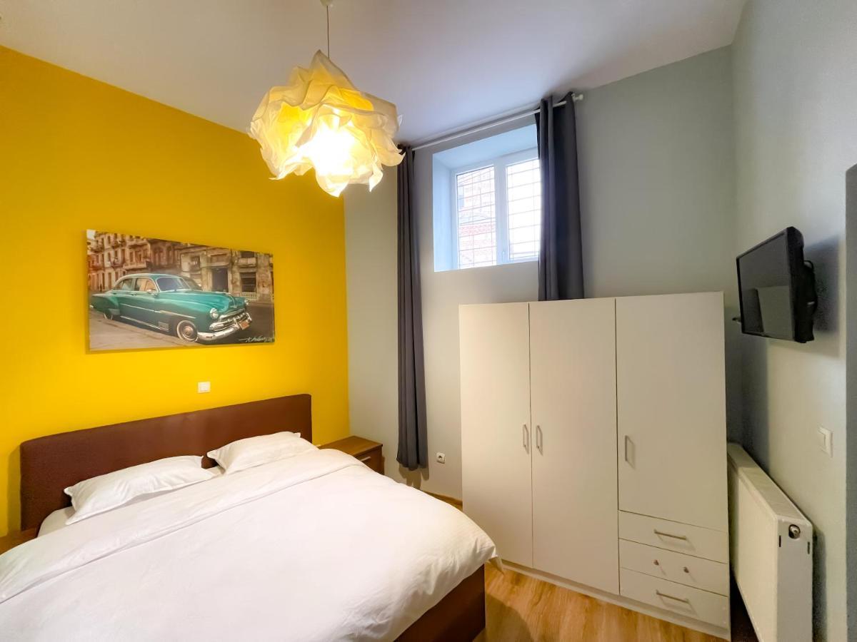 Cool Flat In The Heart Of Bucharest'S Fun And History Apartment Exterior photo