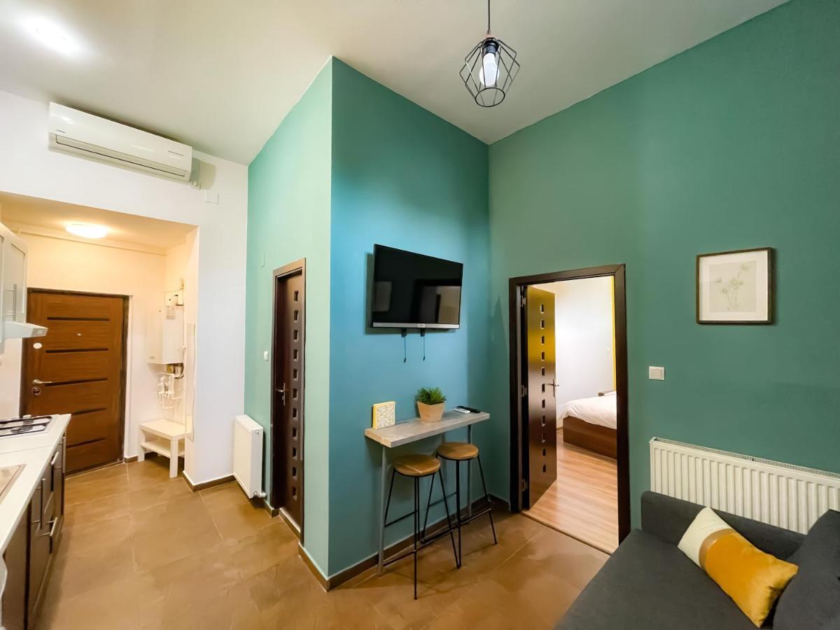 Cool Flat In The Heart Of Bucharest'S Fun And History Apartment Exterior photo